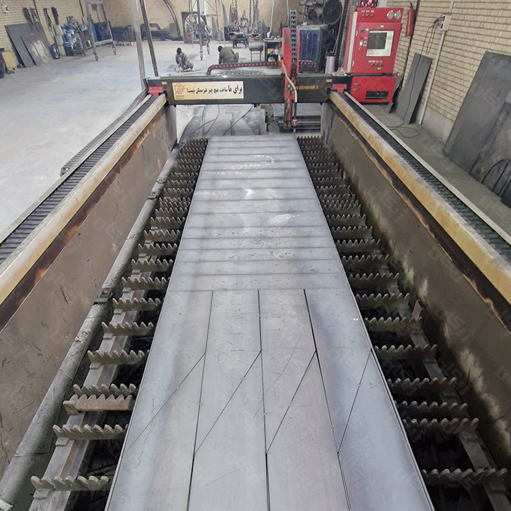 المان شهری فلزی میدان انقلاب پارسیان